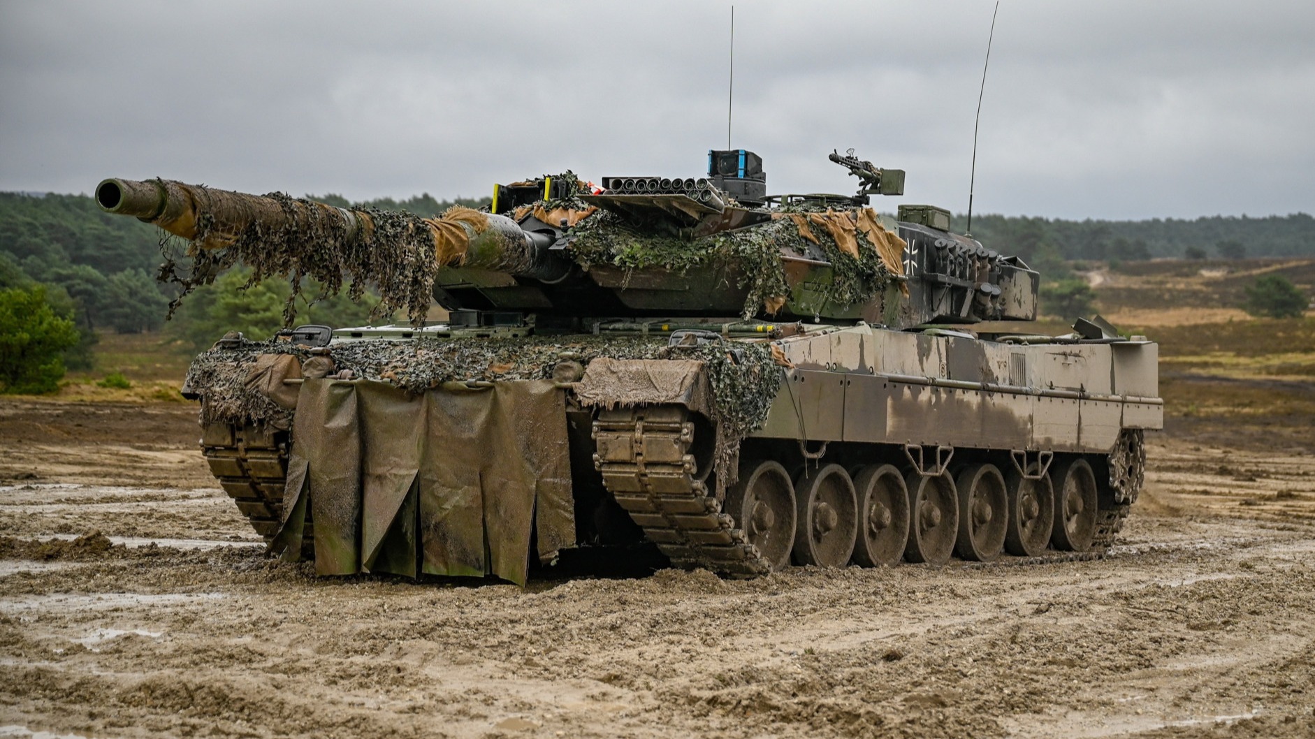 Deployed to Ukraine, Leopard 2 Are Ready for Battlefield · Ankara Haftalik